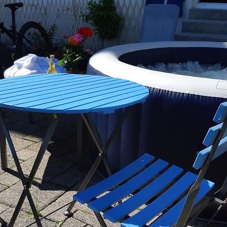 Gite La Petite Maison Horlogere Et Jacuzzi , Raquettes Les Fontenelles Exteriér fotografie