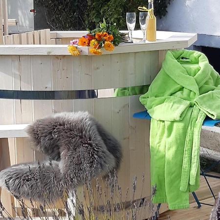 Gite La Petite Maison Horlogere Et Jacuzzi , Raquettes Les Fontenelles Exteriér fotografie