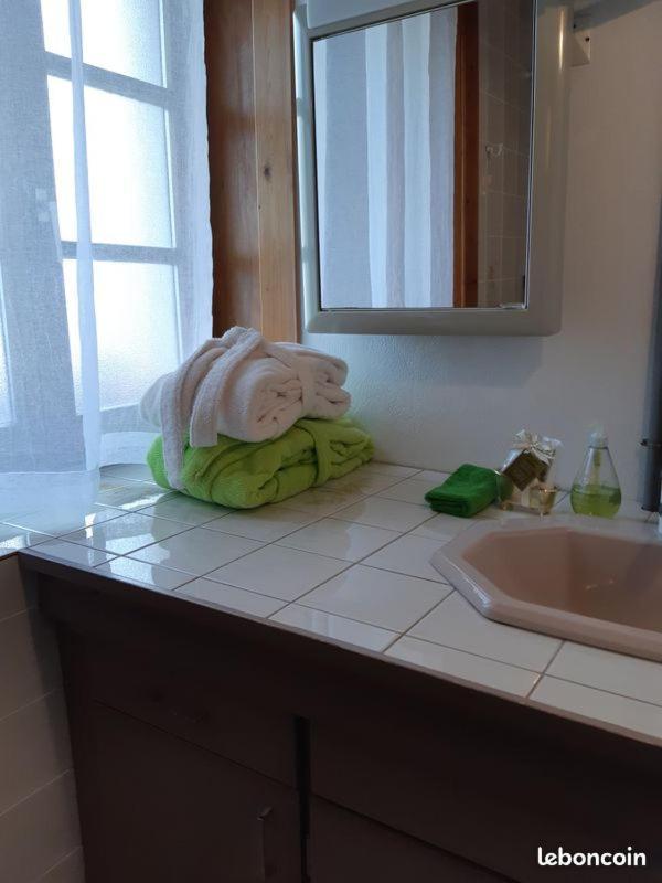 Gite La Petite Maison Horlogere Et Jacuzzi , Raquettes Les Fontenelles Exteriér fotografie